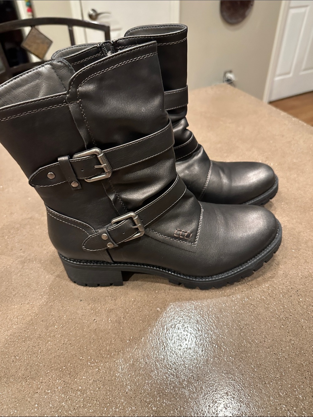 Global Win Black Buckle Mid-Calf Combat Boots
